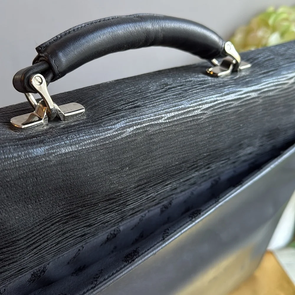 Bosca Leather Double Gusset Flapover Briefcase in Epi and Smooth Black Leather